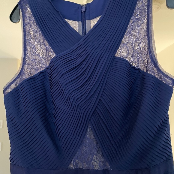 Dress - Picture 3 of 5